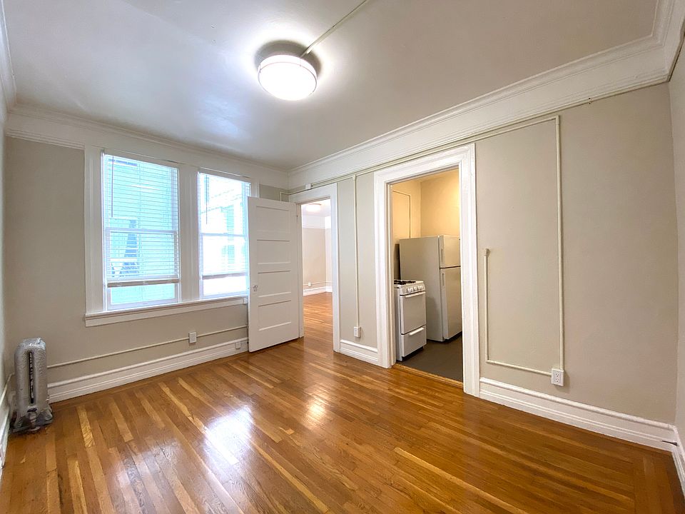 1st image of 698 Bush St APT 207