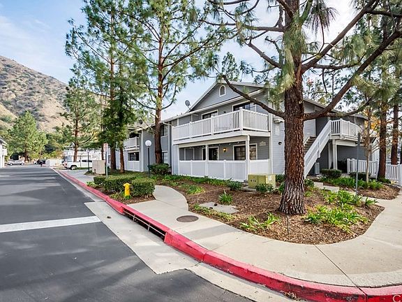 2nd image of 1762 Crystal Canyon Dr
