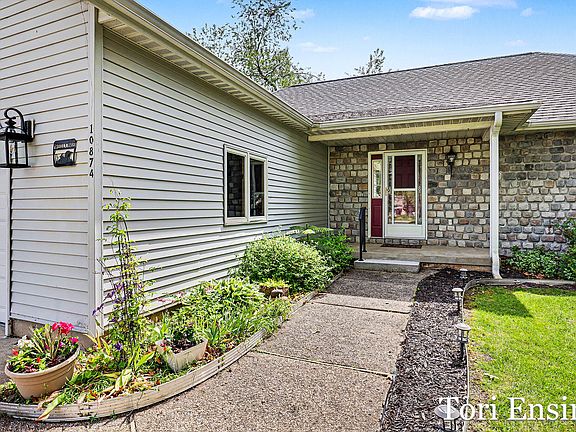 5th image of 10874 Wildwood Dr