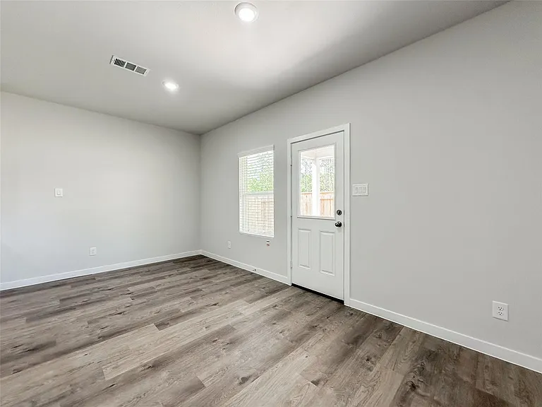 7806 Alset Dr — Photo 9