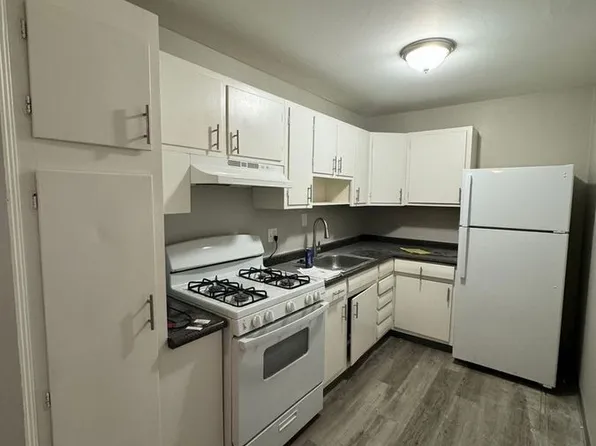 126 S Franklin St APT 11, Delaware, OH 43015