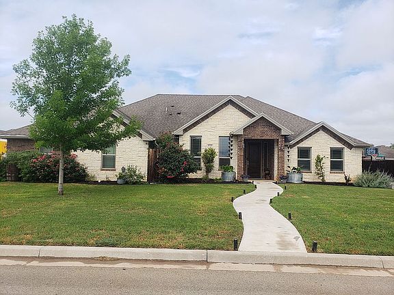 2nd image of 4729 Royal Troon Dr