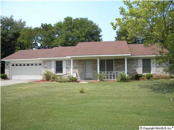 6409 Flo Dr NW, Huntsville, AL 35810