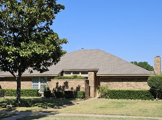 1403 Meadow Glen St, Richardson, TX 75081