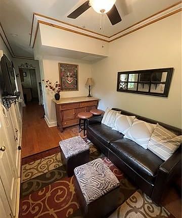 4th image of 1012 Saint Peter St #5