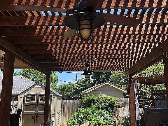 2nd image of 7012 Leaning Oak Dr