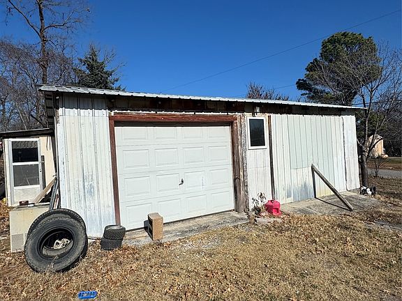 4th image of 8782 S 432nd