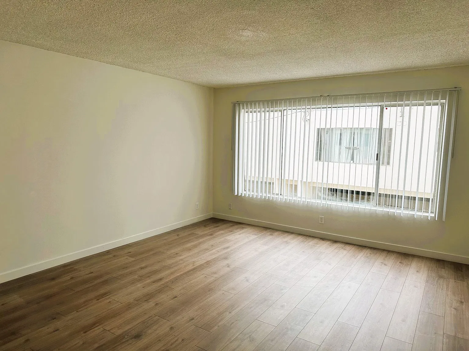 1 bed, 550 sqft, $1,795 — Photo 3