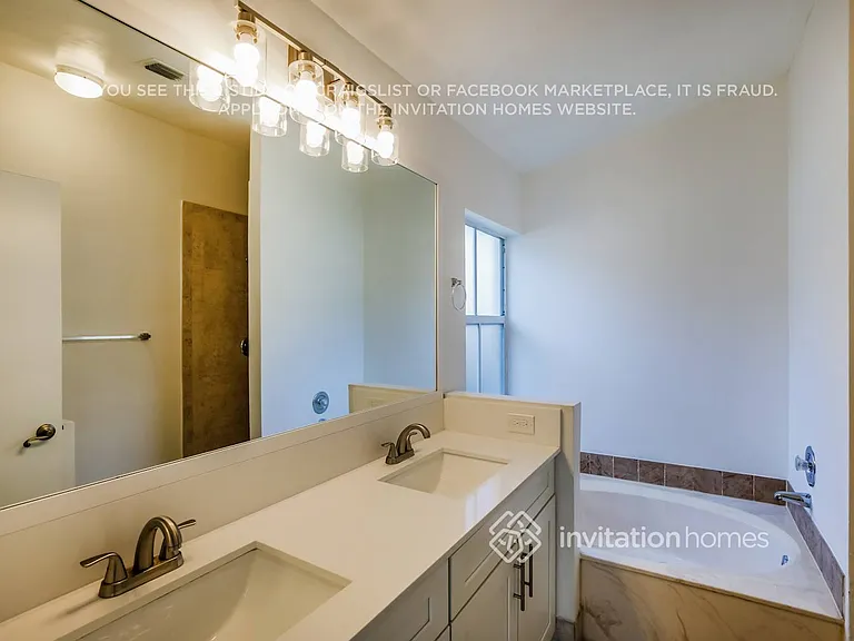 6249 Island Way — Photo 11