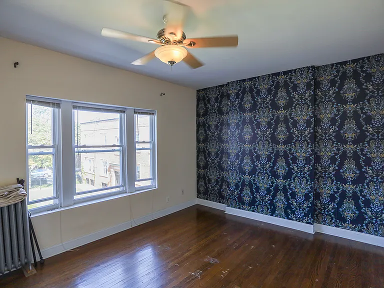 1449 W Argyle St #2 — Photo 9