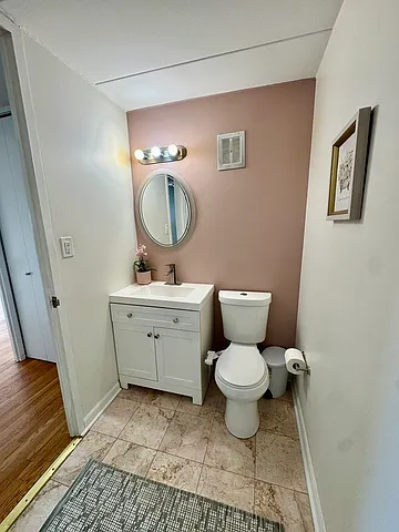 18 E Old Willow Rd #522N — Photo 17