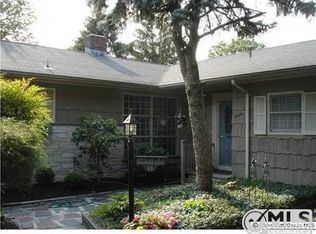 11 Magnolia Ln, Toms River, NJ 08753