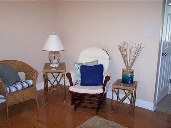 2nd image of 1 Golfing Green Dr APT 305