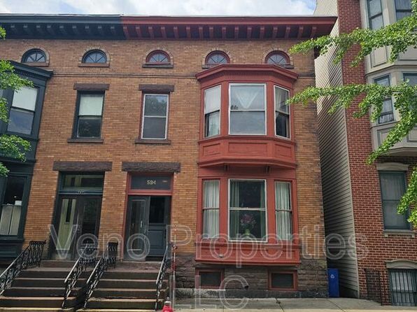 594 Madison Ave #2F