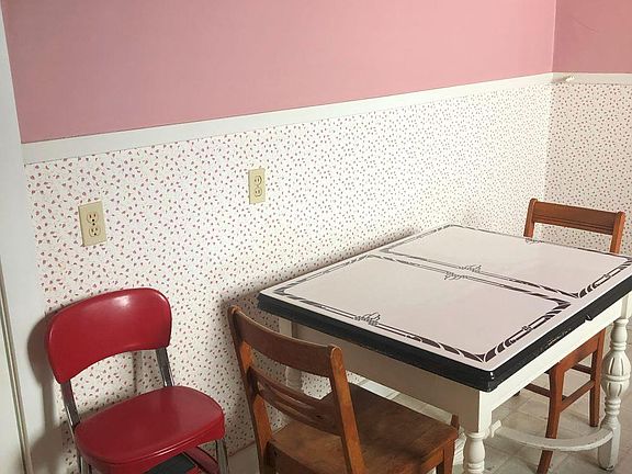 4th image of 723 Short St #723