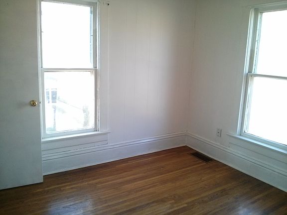 3rd image of 701 Water St #3