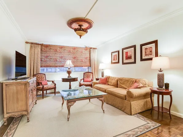 222 E 80th St APT 3A, New York, NY 10075