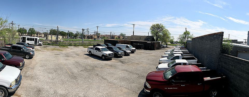 2nd image of 2413 Community Dr