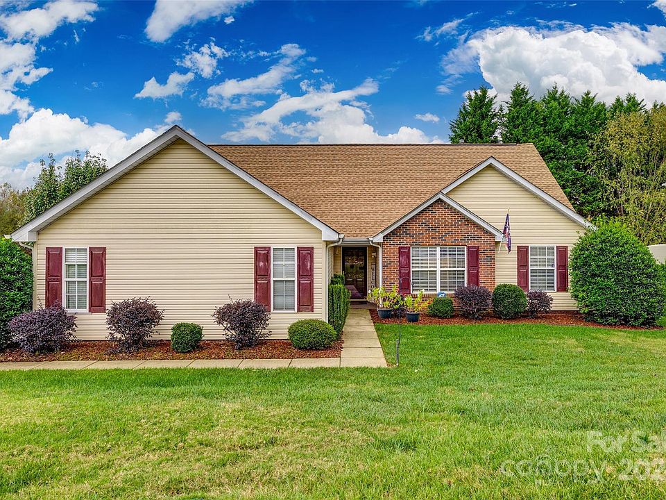 1st image of 2619 Stagbuck Dr