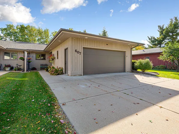 607 Zanmiller Dr, Northfield, MN 55057