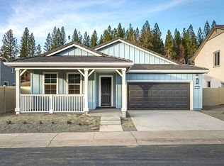 230 Shamrock Dr, Grass Valley, CA 95945