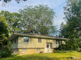 1522 Cameron Dr, Madison, WI 53711