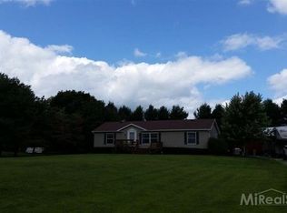 4468 Hemlock Dr, Fort Gratiot, MI 48059