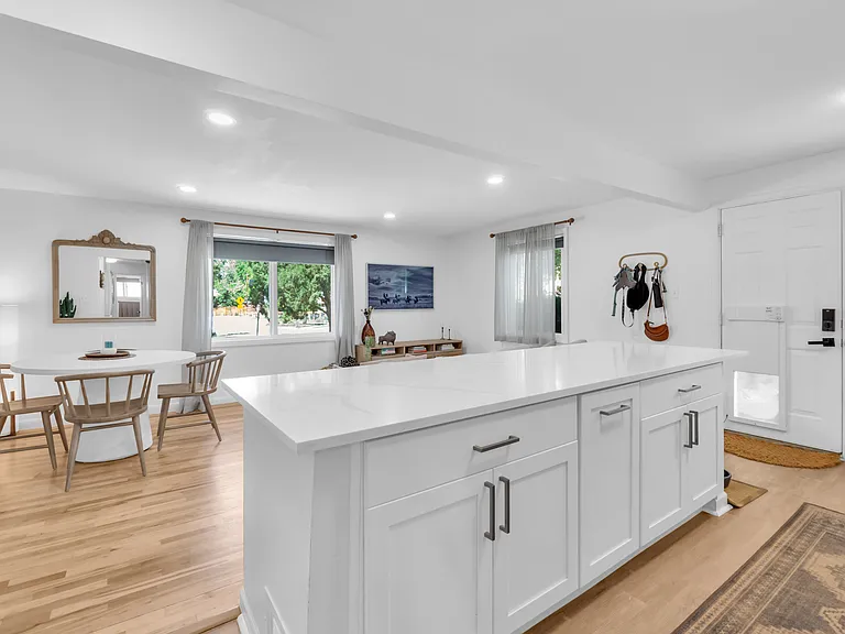 7200 W 34th Ave — Photo 16