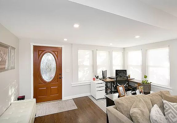 4th image of 91-46 82nd St