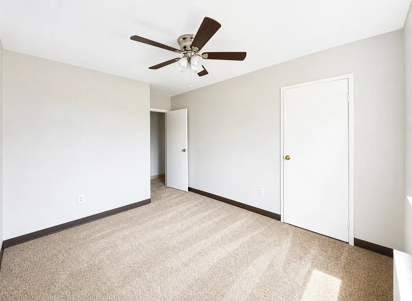 2 bed, $1,210 — Photo 4
