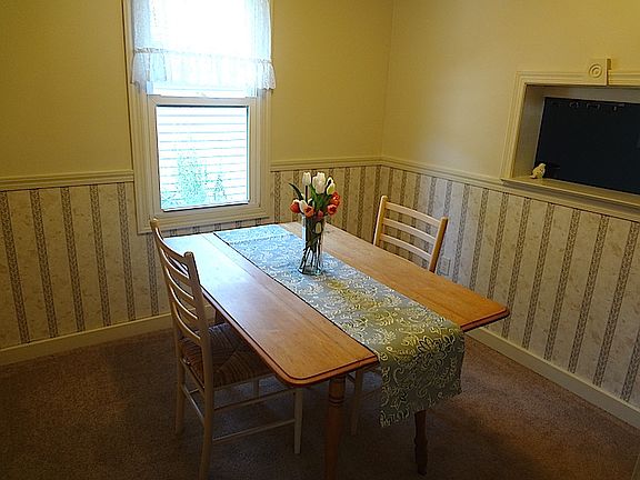 4th image of 5673 Whitethorn Dr