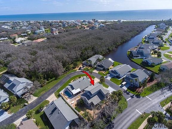 3rd image of 32 Bedford Dr