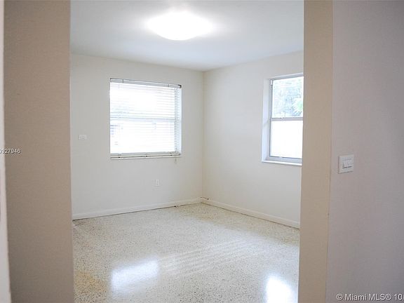 4th image of 2782 SW 33rd Ct #2782