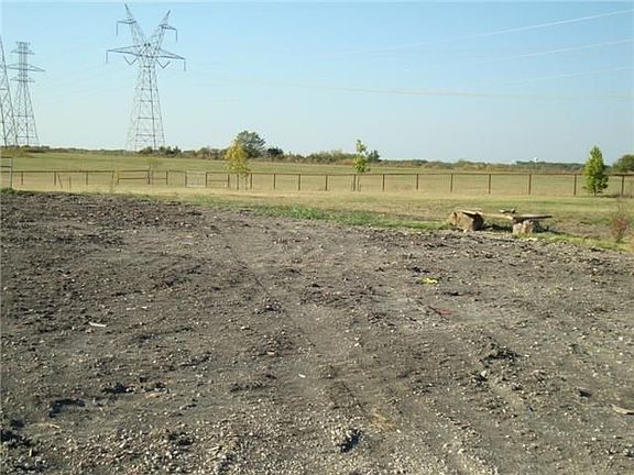 4th image of 17671 Chaparral Trot