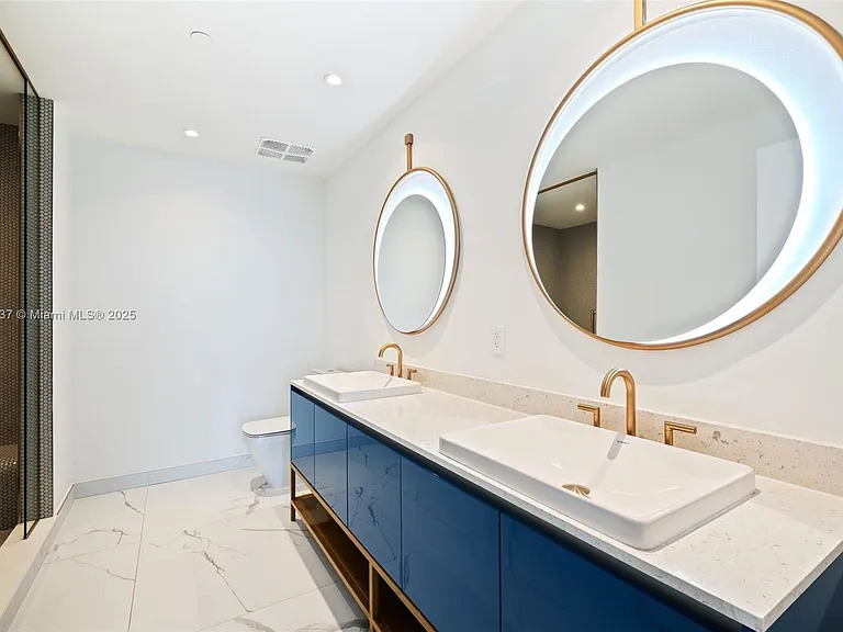 2678 Tigertail Ave #1903 — Photo 12