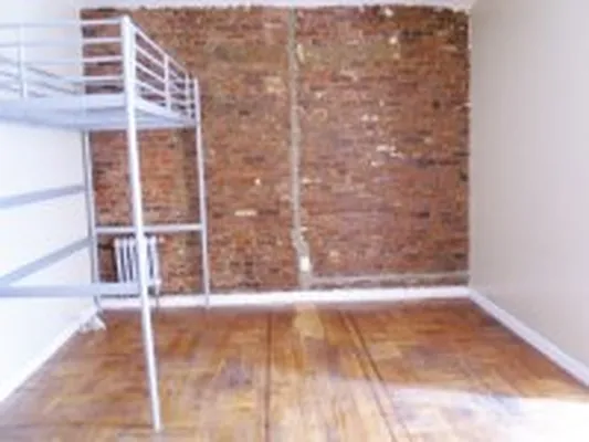 Rented by DSA Realty | media 17