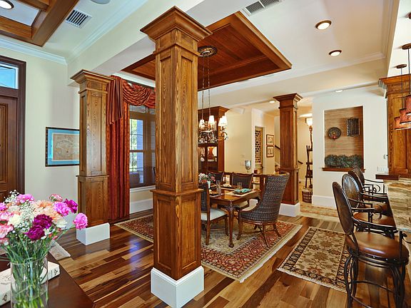 5th image of 1044 Tocobaga Ln
