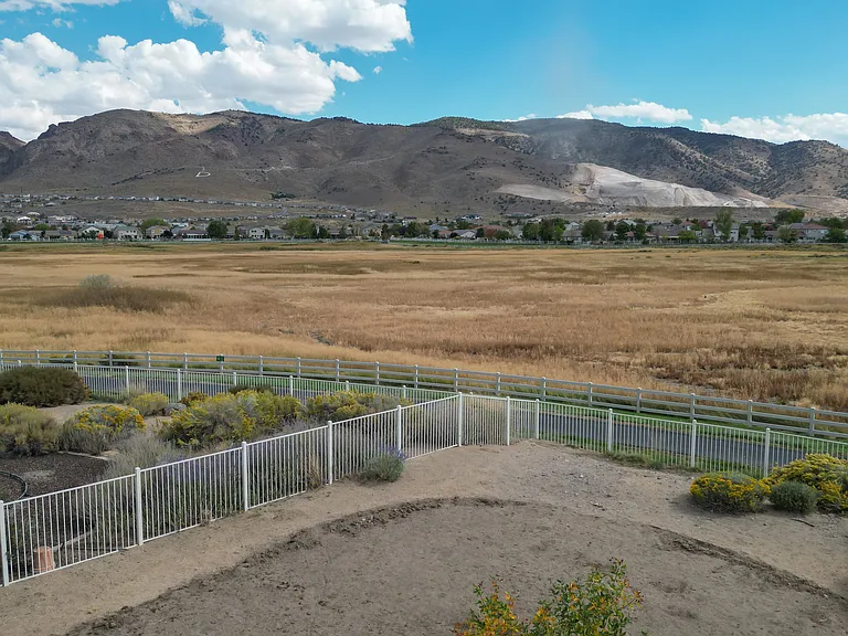 2050 Brittany Meadows Dr — Photo 8