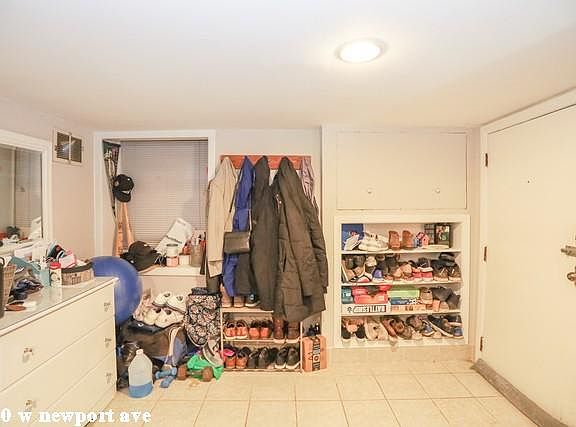 5th image of 1110 W Newport Ave #317