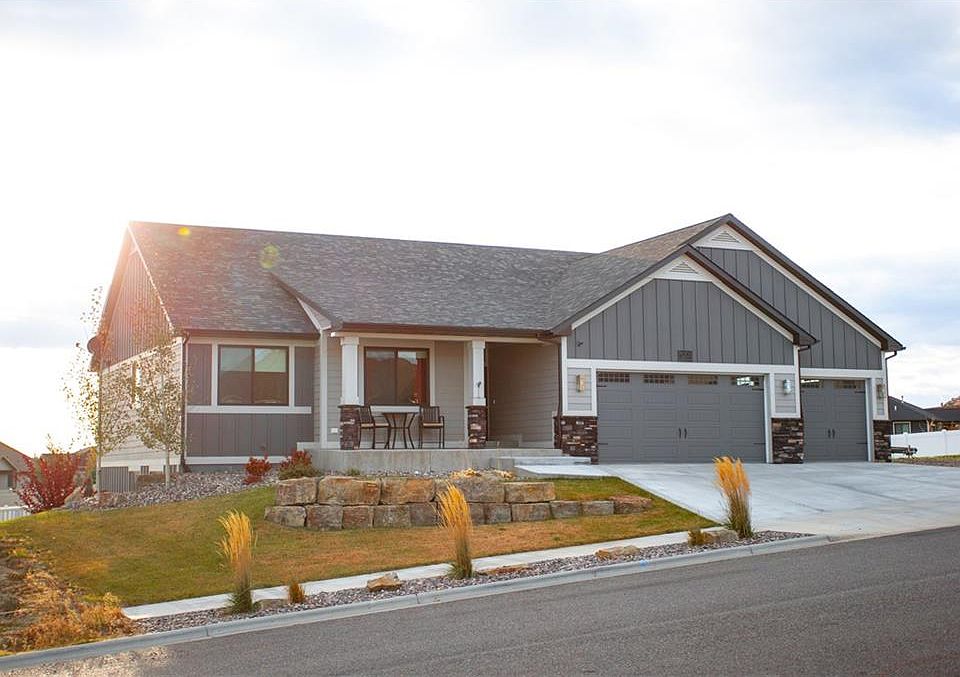 1st image of 3208 Harrier Ln