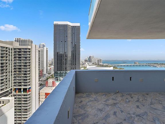 2nd image of 244 Biscayne Blvd APT 2808