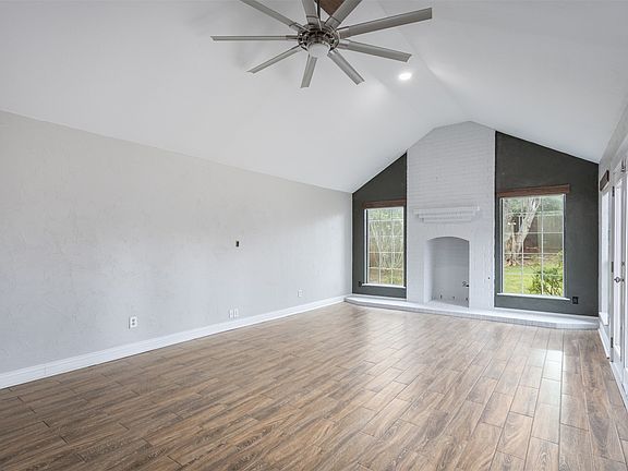 4th image of 5204 Valleydale Dr