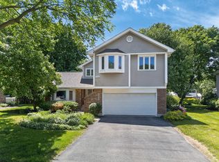 226 Ketten Dr, Naperville, IL 60563