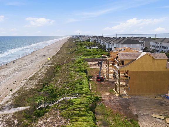 3rd image of 129 Ocean Promenade