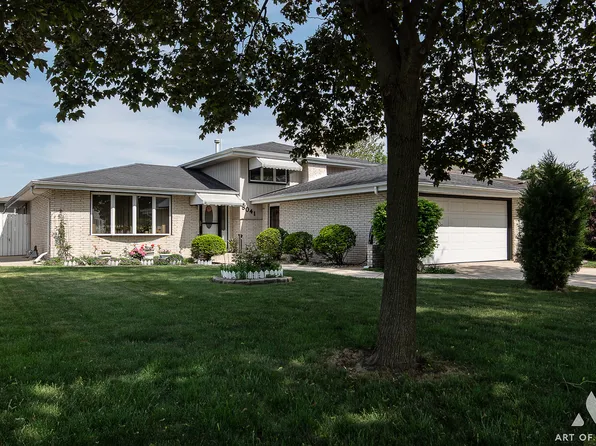 8041 S Oketo Ave, Bridgeview, IL 60455