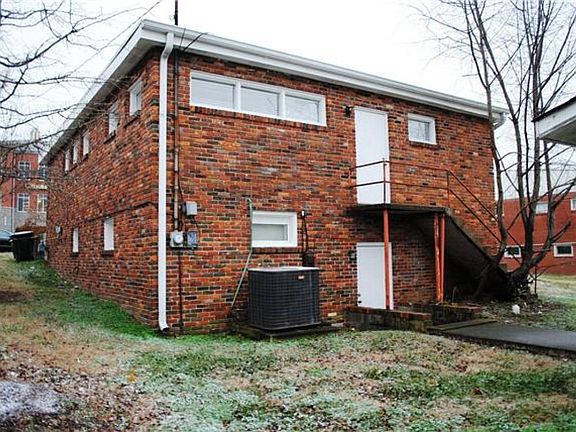 3rd image of 170 W Franklin St