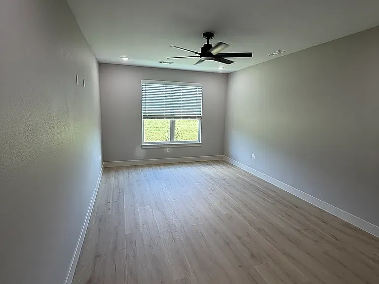 5254 Reagan Dr — Photo 7