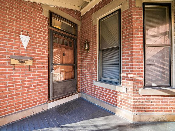 4th image of 244-246 W Hubbard Ave