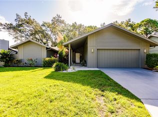 715 Forestview Dr, Sarasota, FL 34232