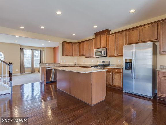 4th image of 16720 Shackleford Way